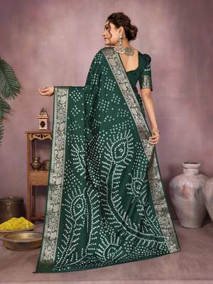 Dark green bandhej Art silk blend saree with zari weaving work 3