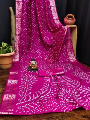 Magenta bandhej Art silk blend saree with zari weaving work 4