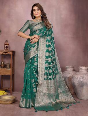 Green soft organza banarasi Art silk blend saree with zari weaving work 1