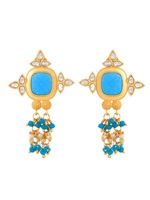 Gold-plated kundan-studded & pearl beaded jewellery set 4