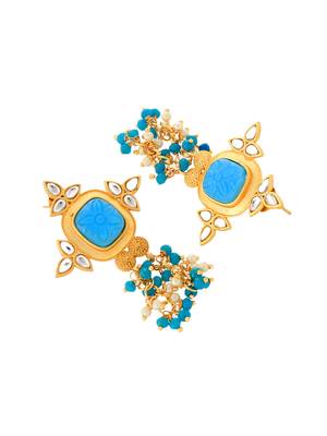 Gold-plated kundan-studded & pearl beaded jewellery set 5
