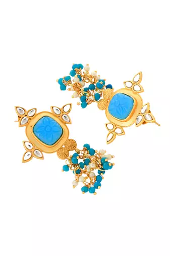 Gold-plated kundan-studded & pearl beaded jewellery set
