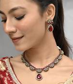 Women opulent gold & pearl bridal jewellery set