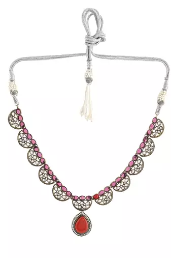Women opulent gold & pearl bridal jewellery set