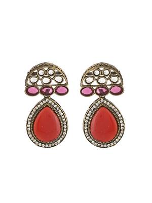 Women opulent gold & pearl bridal jewellery set 4