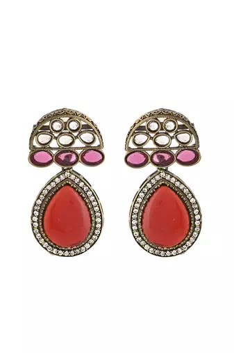 Women opulent gold & pearl bridal jewellery set