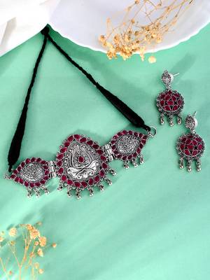 Silver-plated cubic zirconia-studded jewellery set 2