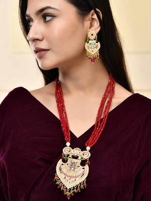 Gold-plated beaded necklace set gold pendant & matching earrings 1