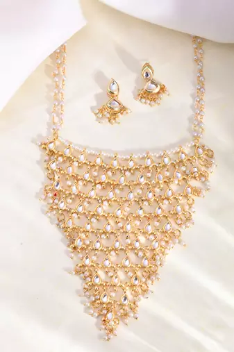 Gold-plated pearl bridal necklace and earring set