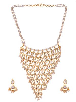 Gold-plated pearl bridal necklace and earring set 3
