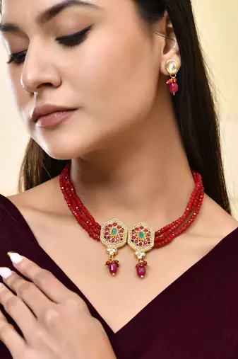 Gold-plated stone-studded & beaded jewellery set