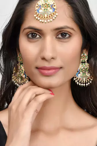 Gold plated & green meenakari peacock design maang tikka with earrings