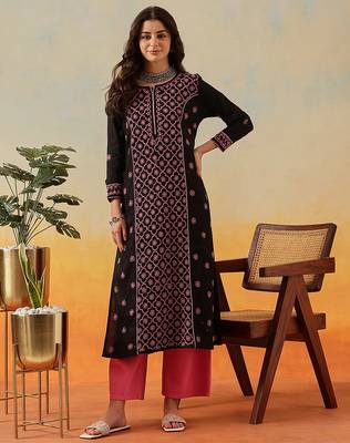 hand embroidered black cotton lucknowi chikankari straight long kurta 1