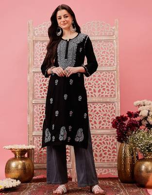 hand embroidered black cotton lucknowi chikankari straight kurta 1