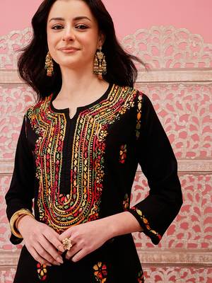 hand embroidered black cotton lucknowi chikankari straight kurta 4