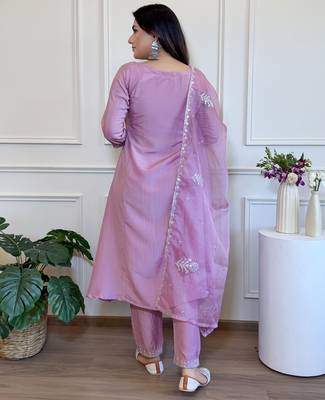 Lavender color beautiful and formal wear kurta set for trendy girls 2