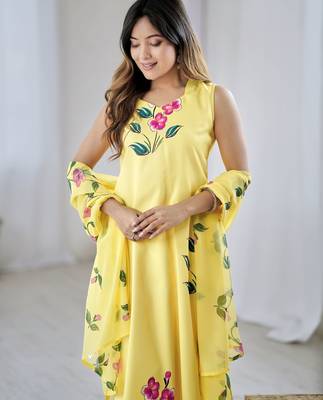 Yellow color beautiful and formal wear kurta set for trendy girls 3