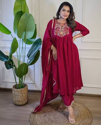 Red color beautiful and formal wear kurta set for trendy girls 1