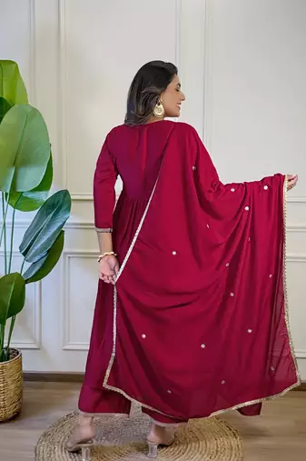Red color beautiful and formal wear kurta set for trendy girls