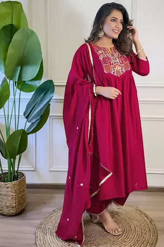 Red color beautiful and formal wear kurta set for trendy girls
