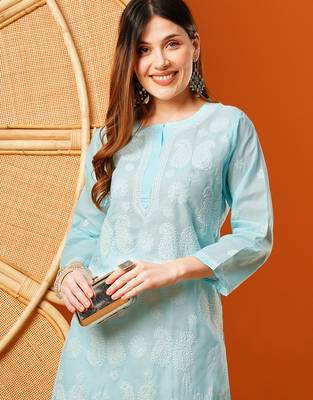 hand embroidered blue cotton lucknowi chikankari straight kurta 5