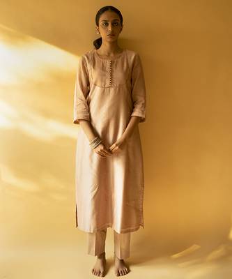 Beige chanderi plain kurta set 1