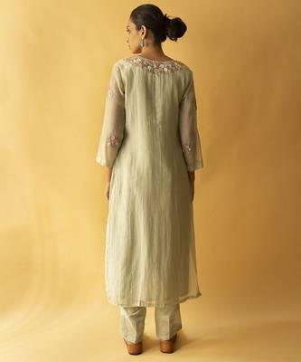 Light green chanderi embroidered kurta set 4