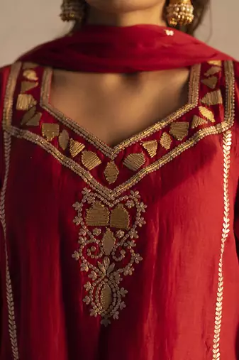 Red chanderi embroidered kurta set