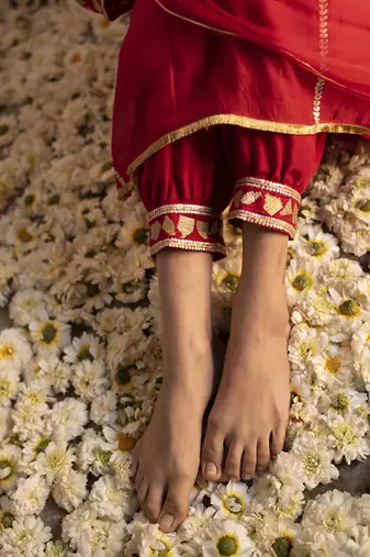 Red chanderi embroidered kurta set