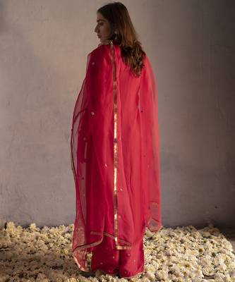 Red georgette embroidered kurta set 3