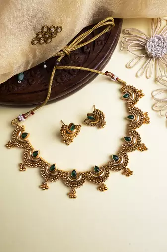 Gold plated green kemp half moon necklace set