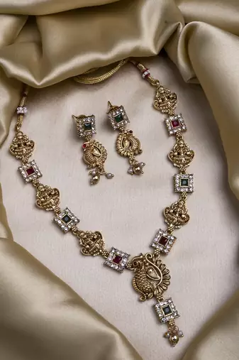 Gold plated sleek multicolor peacock necklace set