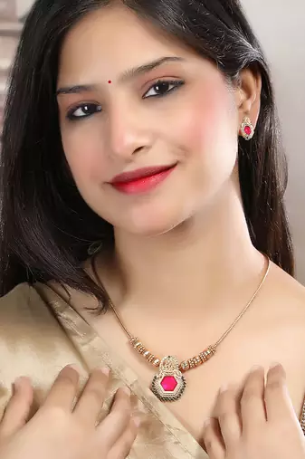 Red meenakari and beads necklace set
