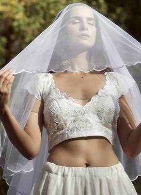 white organza plain Lehenga 2