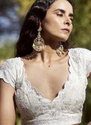 white organza plain Lehenga 3