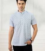 Men   s white kurta shirt
