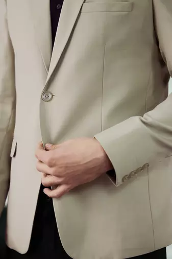 Men's beige classic blazer