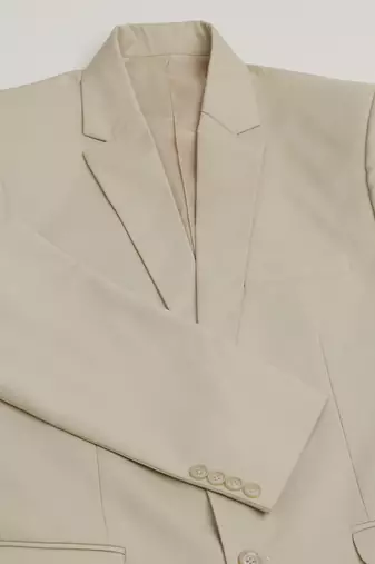 Men's beige classic blazer