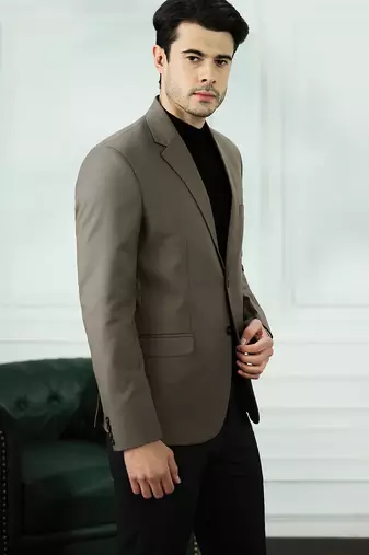 Men's brown blazer