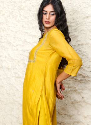 Mustard yoke bouquet kurta set 4