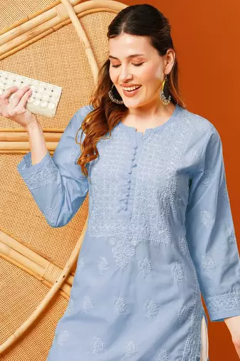 Hand embroidered mauve cotton lucknowi chikankari straight kurta