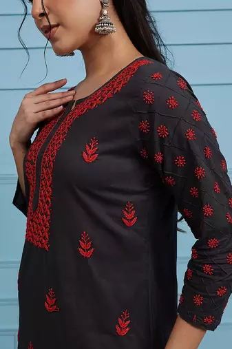 Hand embroidered grey cotton lucknowi chikankari straight kurta