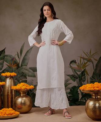 Hand embroidered white cotton lucknowi chikankari straight kurta 1