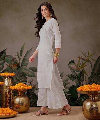 Hand embroidered white cotton lucknowi chikankari straight kurta 3