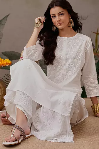 Hand embroidered white cotton lucknowi chikankari straight kurta