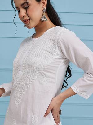 Hand embroidered white cotton lucknowi chikankari straight kurta 4
