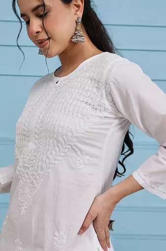 Hand embroidered white cotton lucknowi chikankari straight kurta