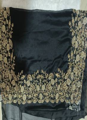 Black Color Jimmy Choo Floral Hand Embroidery Saree 2