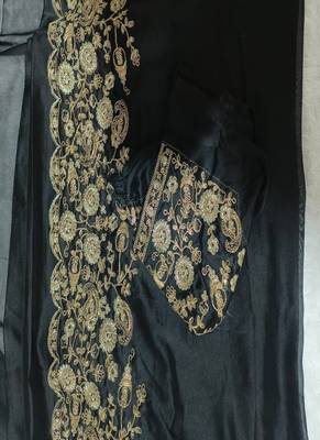 Black Color Jimmy Choo Floral Hand Embroidery Saree 4