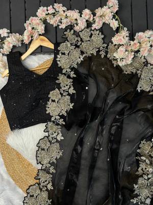 Black Color Jimmy Choo Floral Hand Embroidery Saree 4